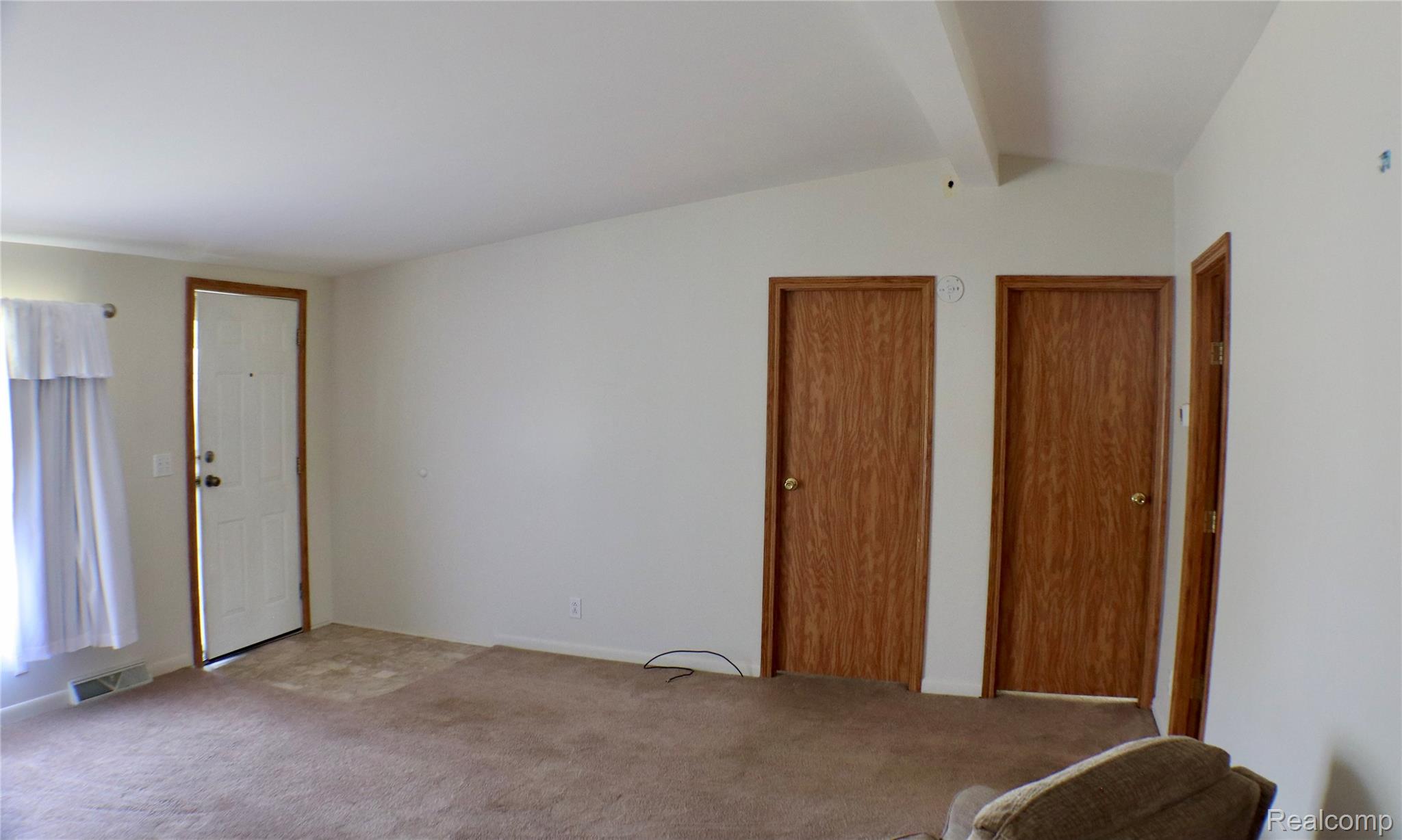 8171 Chickadee Court