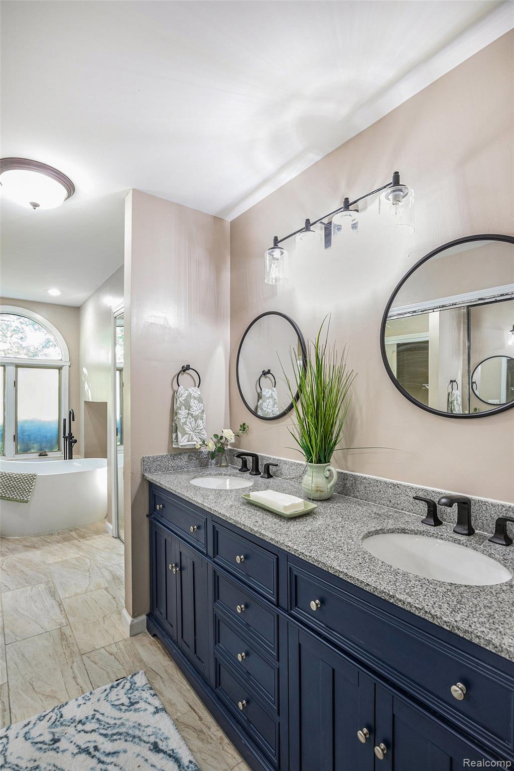 Ortonville Village, Michigan 48462, United States, 3 Bedrooms Bedrooms, ,3 BathroomsBathrooms,Residential,Active,226069