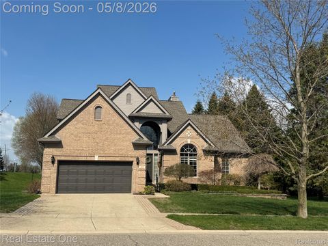 419 Roundview Drive Rochester City MI 48307