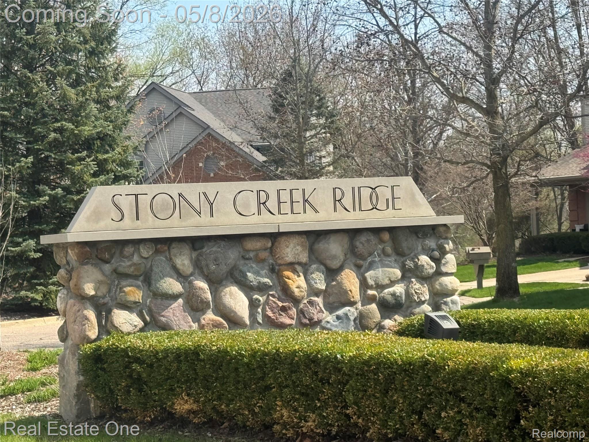 419 Roundview Drive