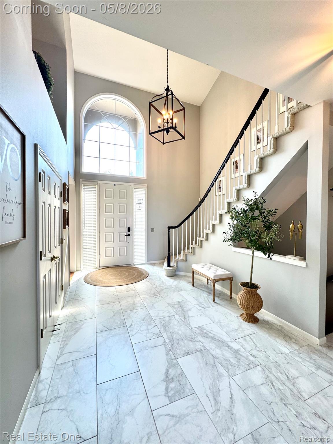 419 Roundview Drive