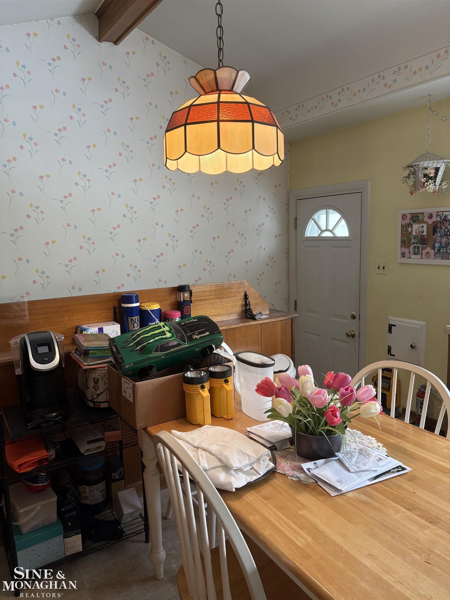 20402 Kenmore Avenue