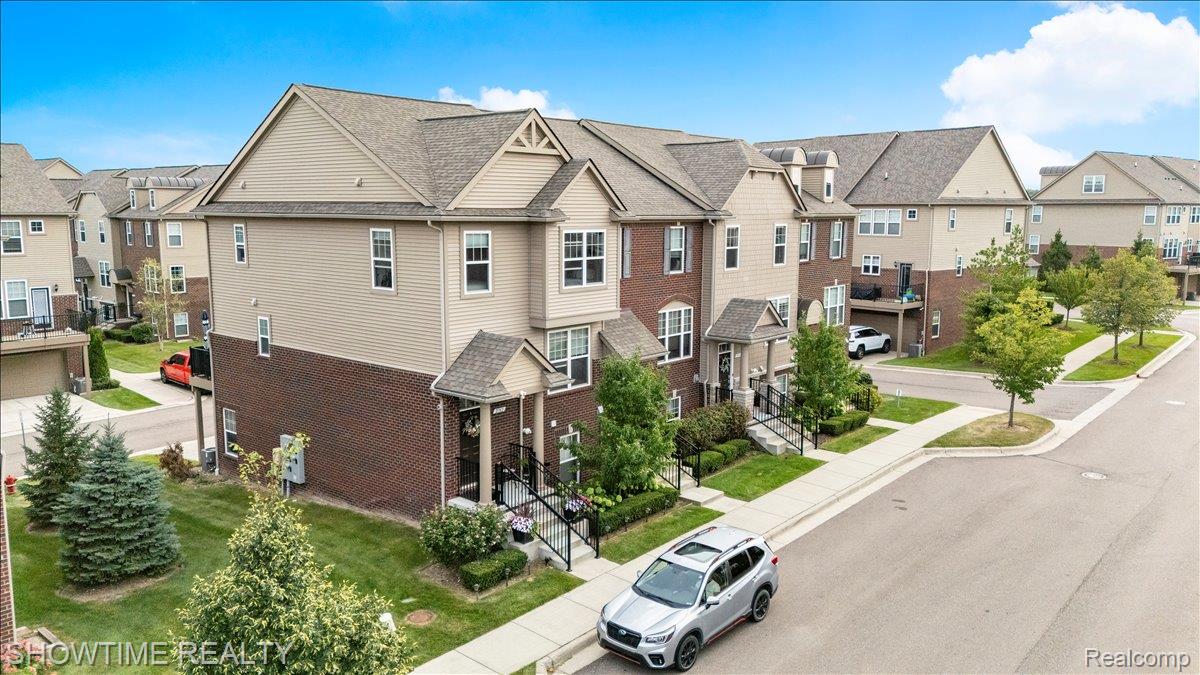 2734 Helmsdale Circle