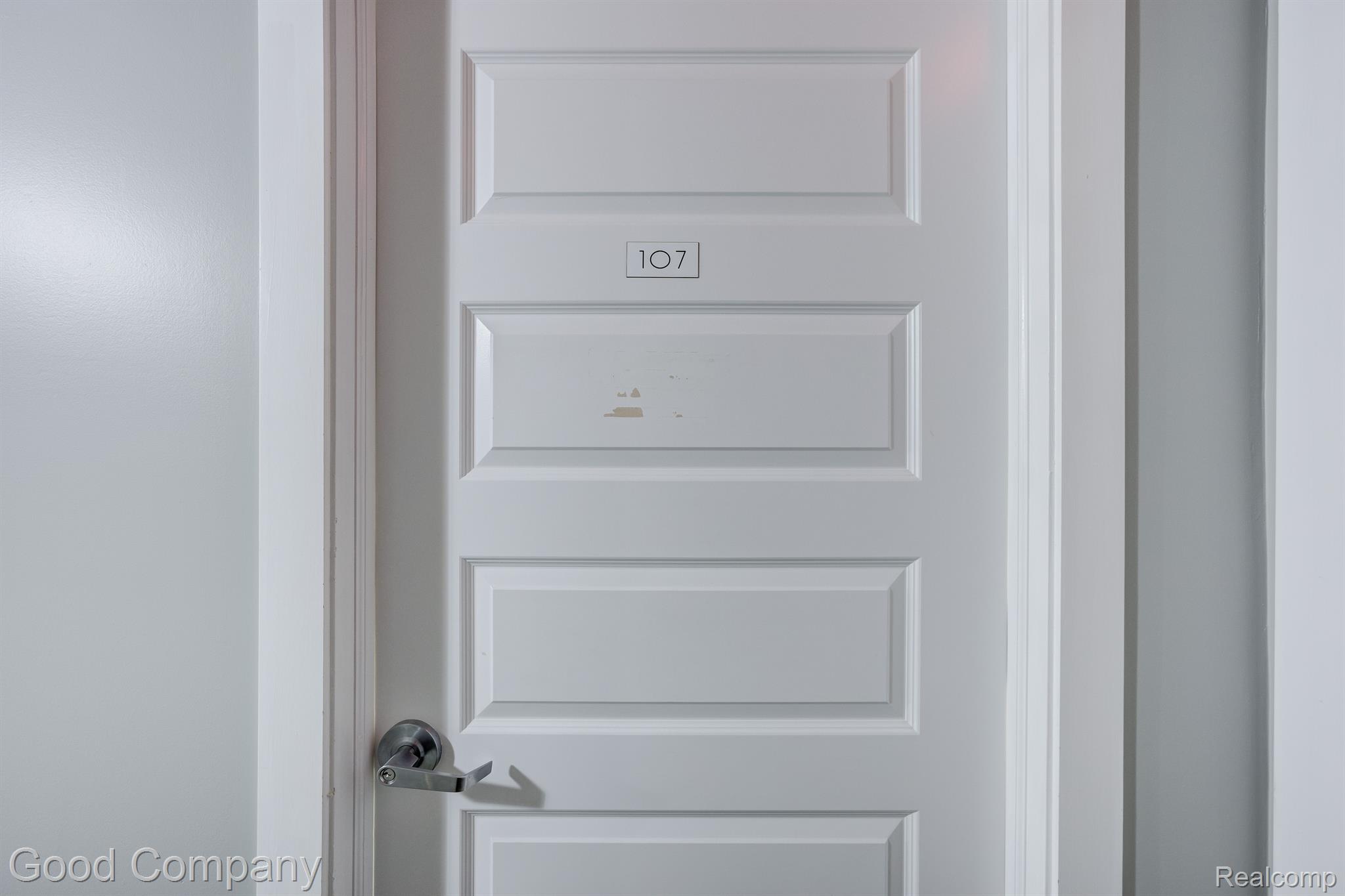 628 E PARENT Avenue 107