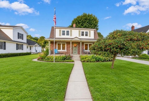 Photo of 527 N Elmwood Avenue, Traverse City, MI 49684 (MLS # 78080074275)