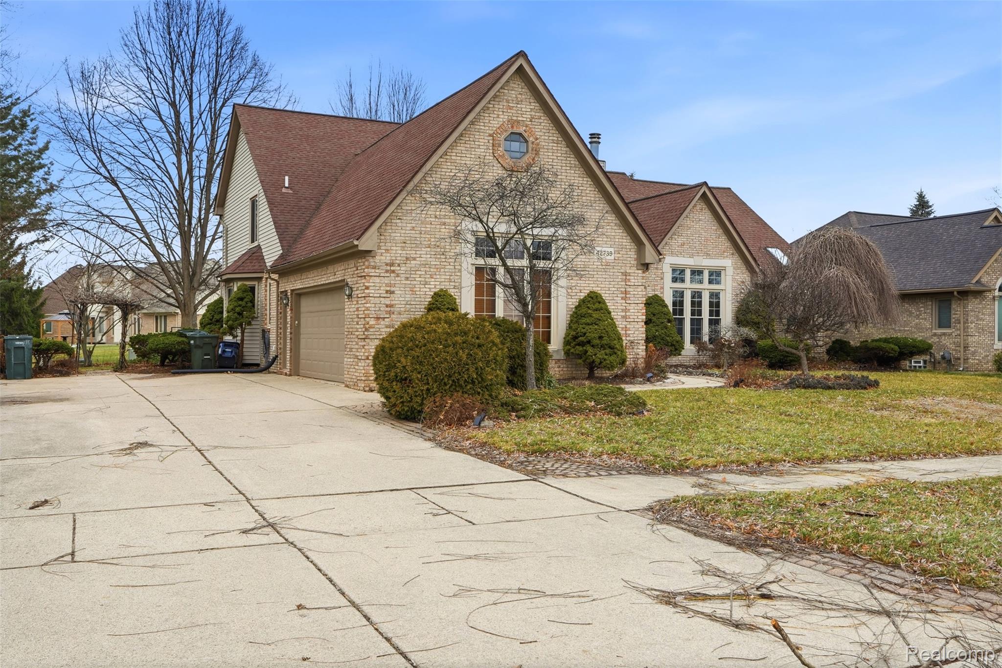 42739 Pond View Drive