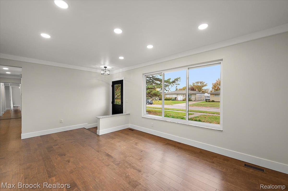 13386 Winona Drive