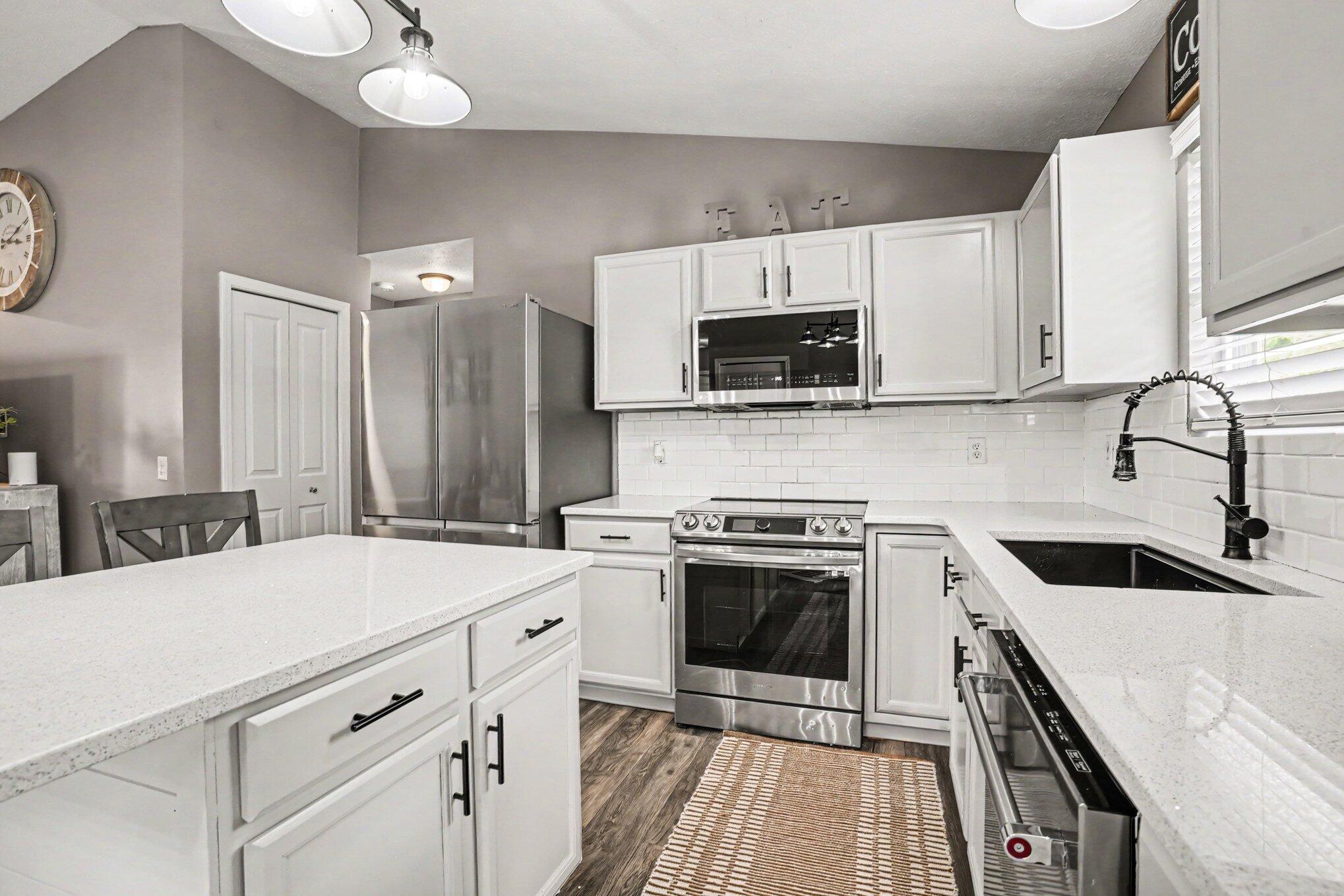 1696 Southpointe Trail