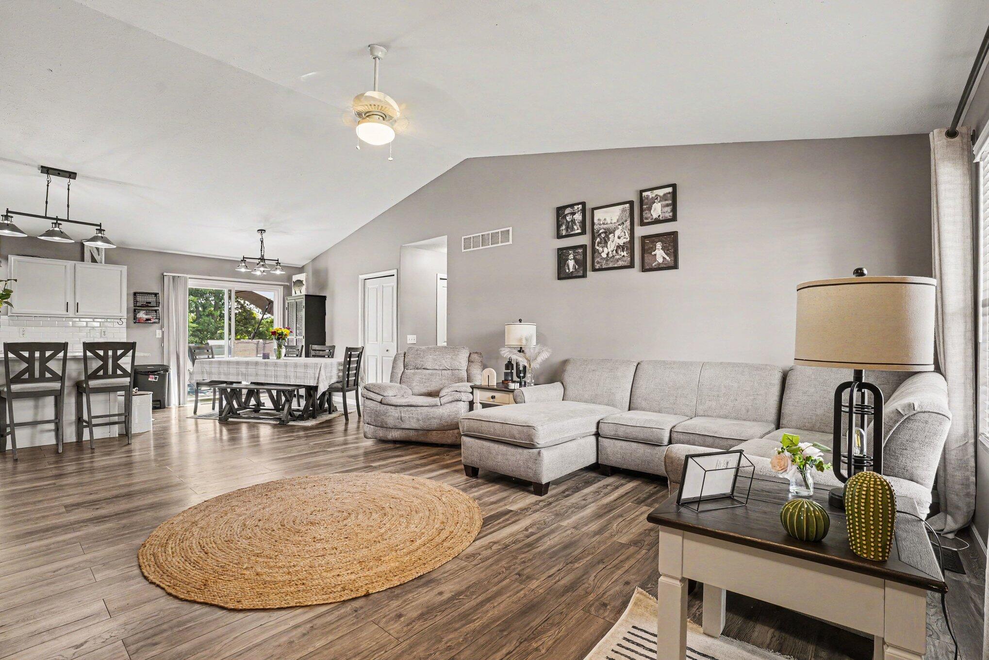1696 Southpointe Trail