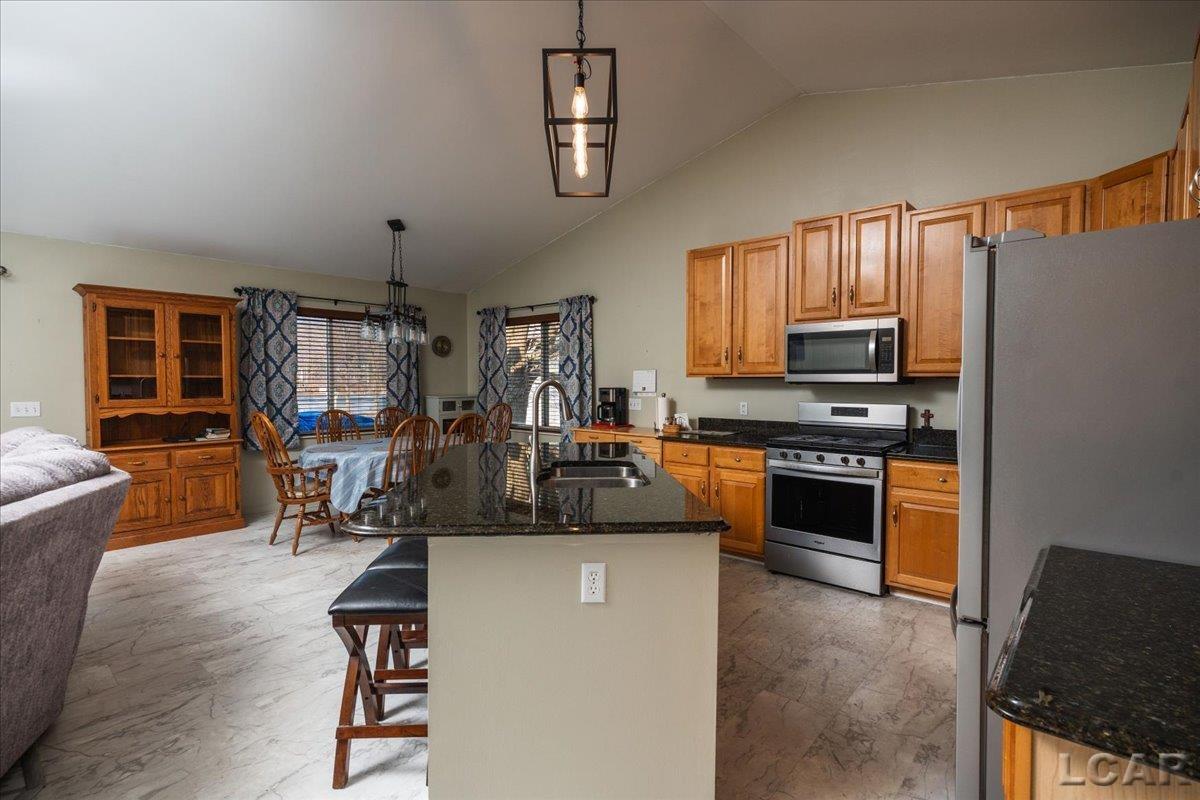 8266 Irish Mist Drive