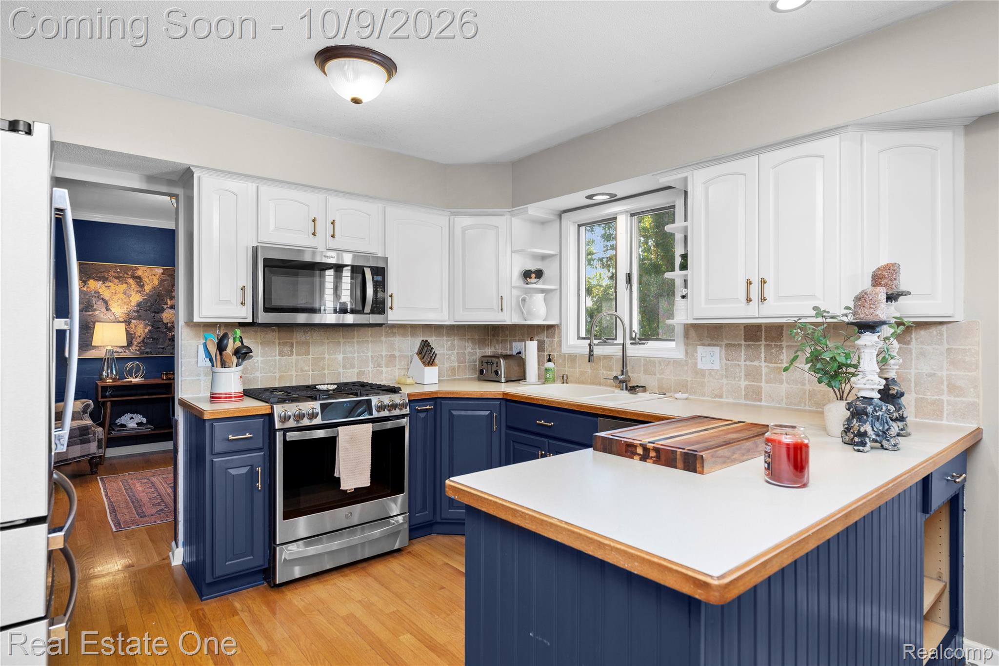 2065 Teaneck Circle