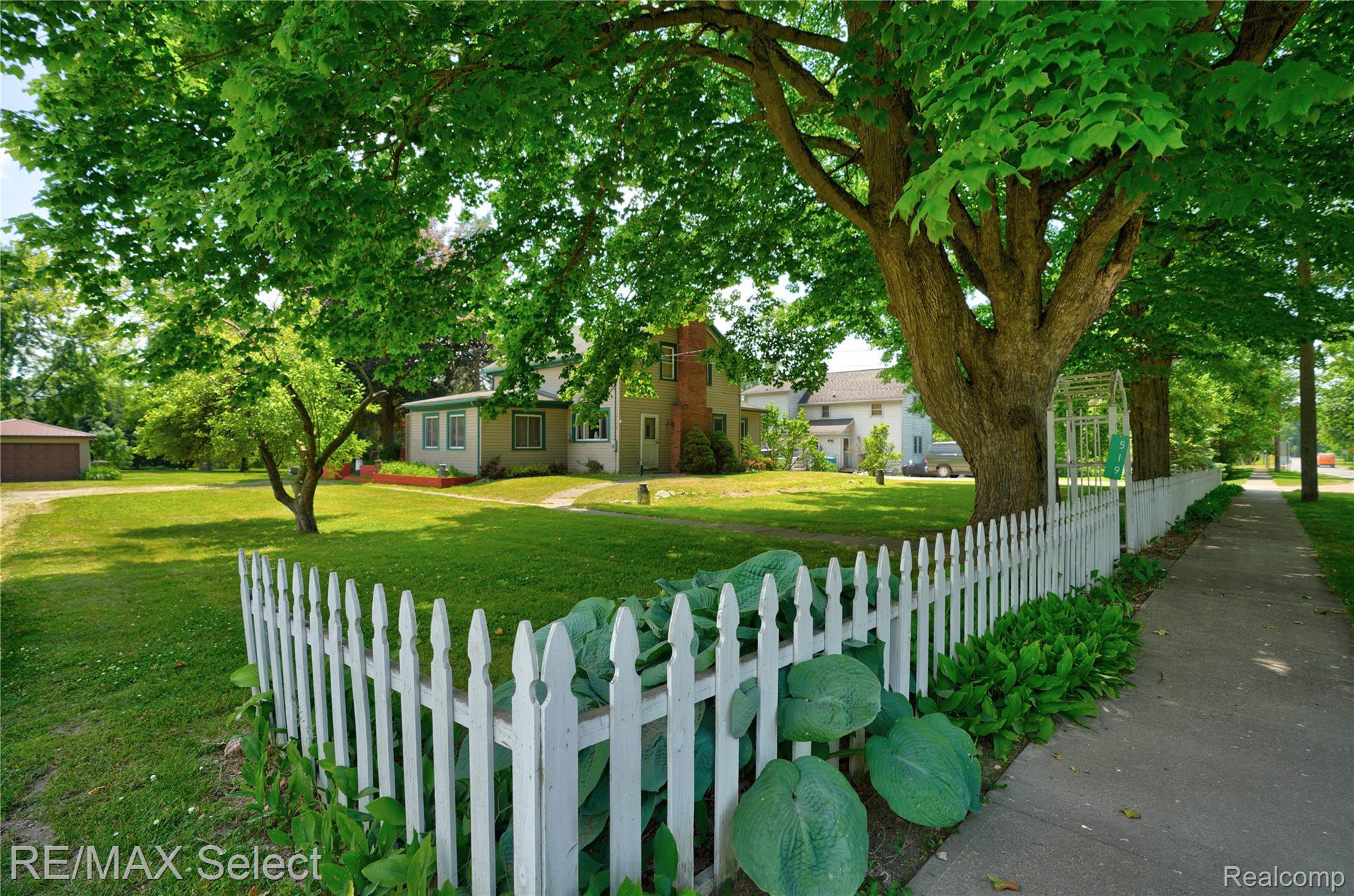 519 W Maple Street