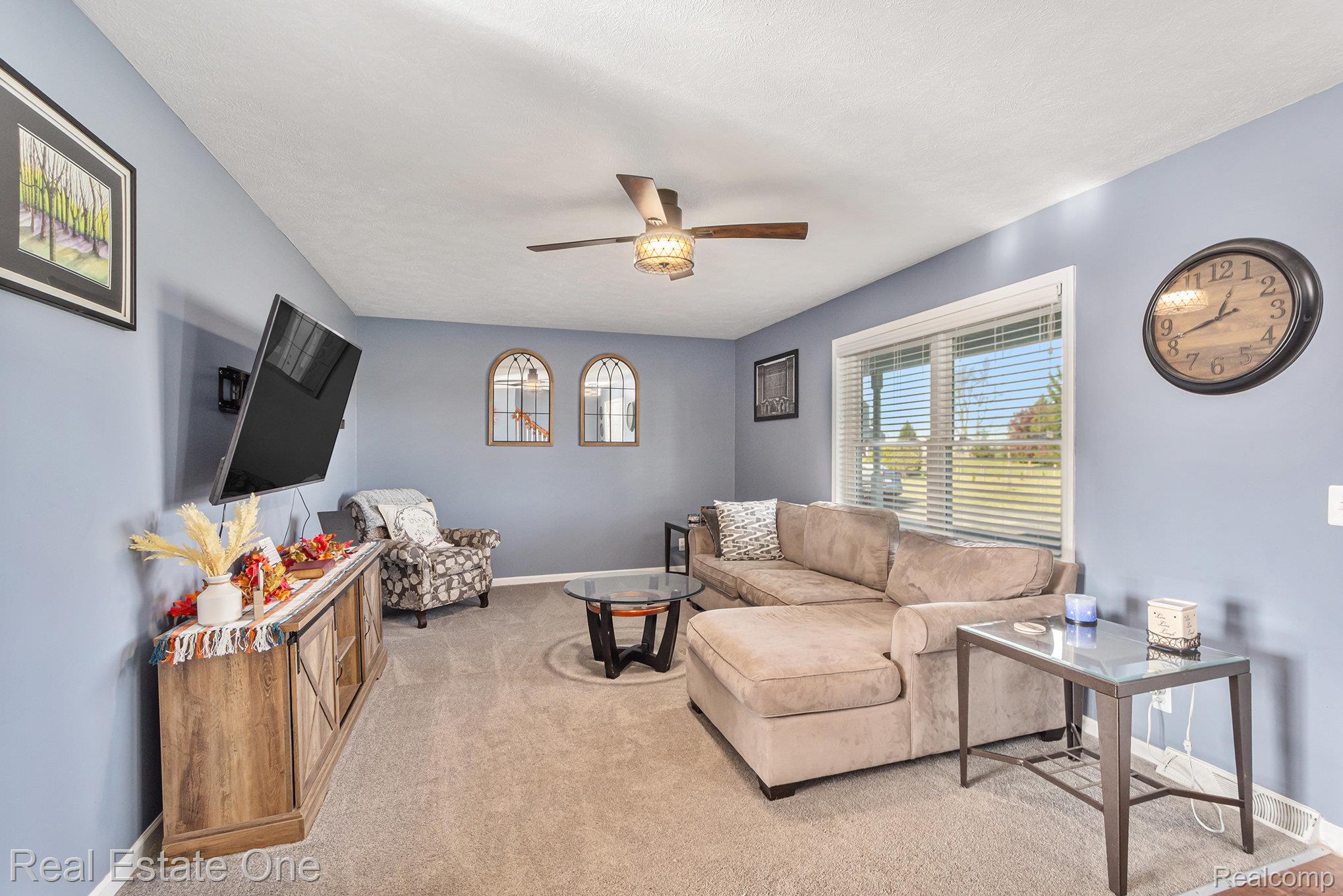 1074 Deer Valley Valley