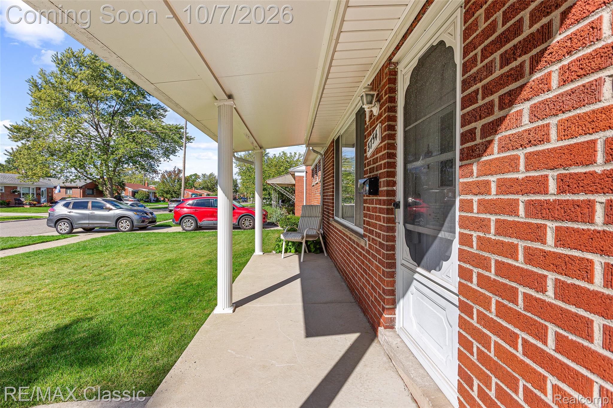 5754 Amboy Street