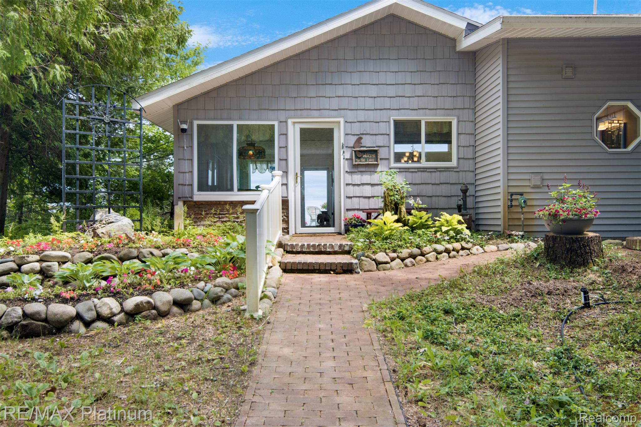33090 East Side Drive