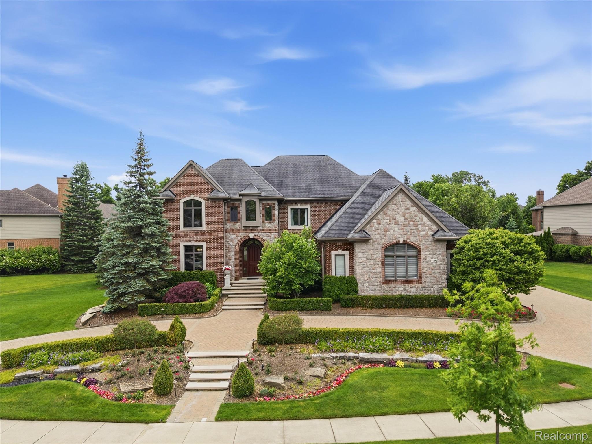 21081 Equestrian Trail