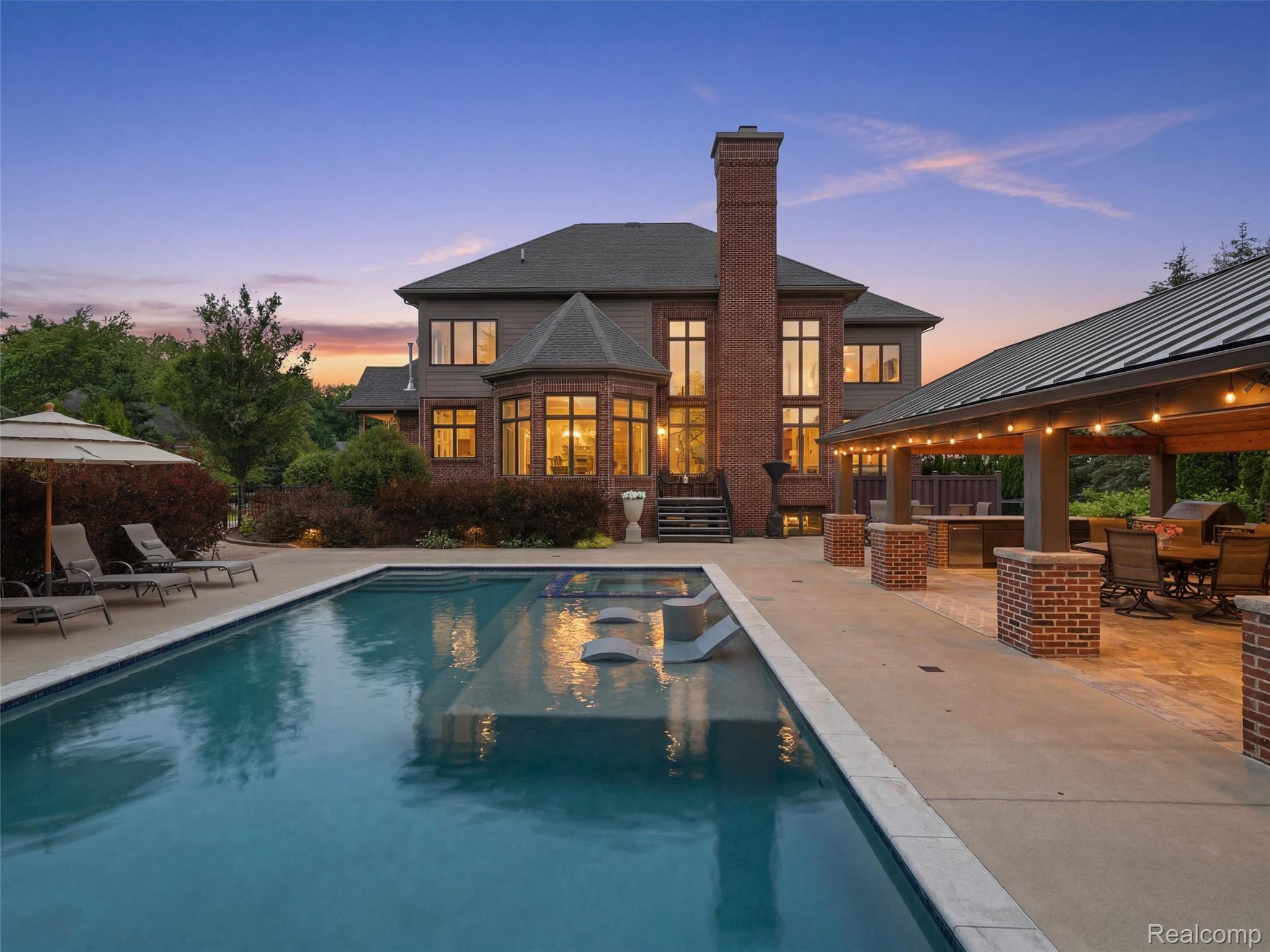21081 Equestrian Trail