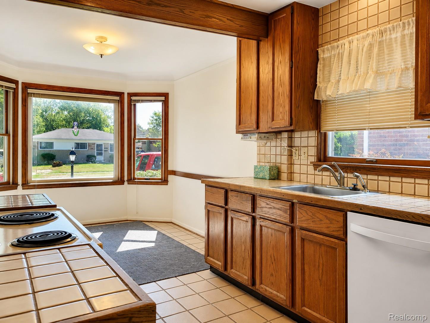 11745 Riverdale