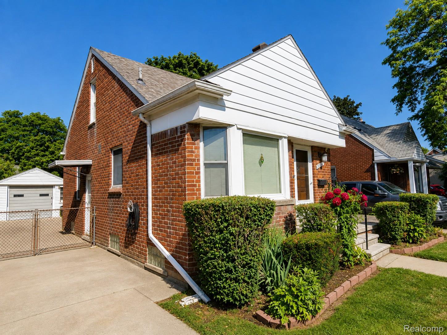 11745 Riverdale