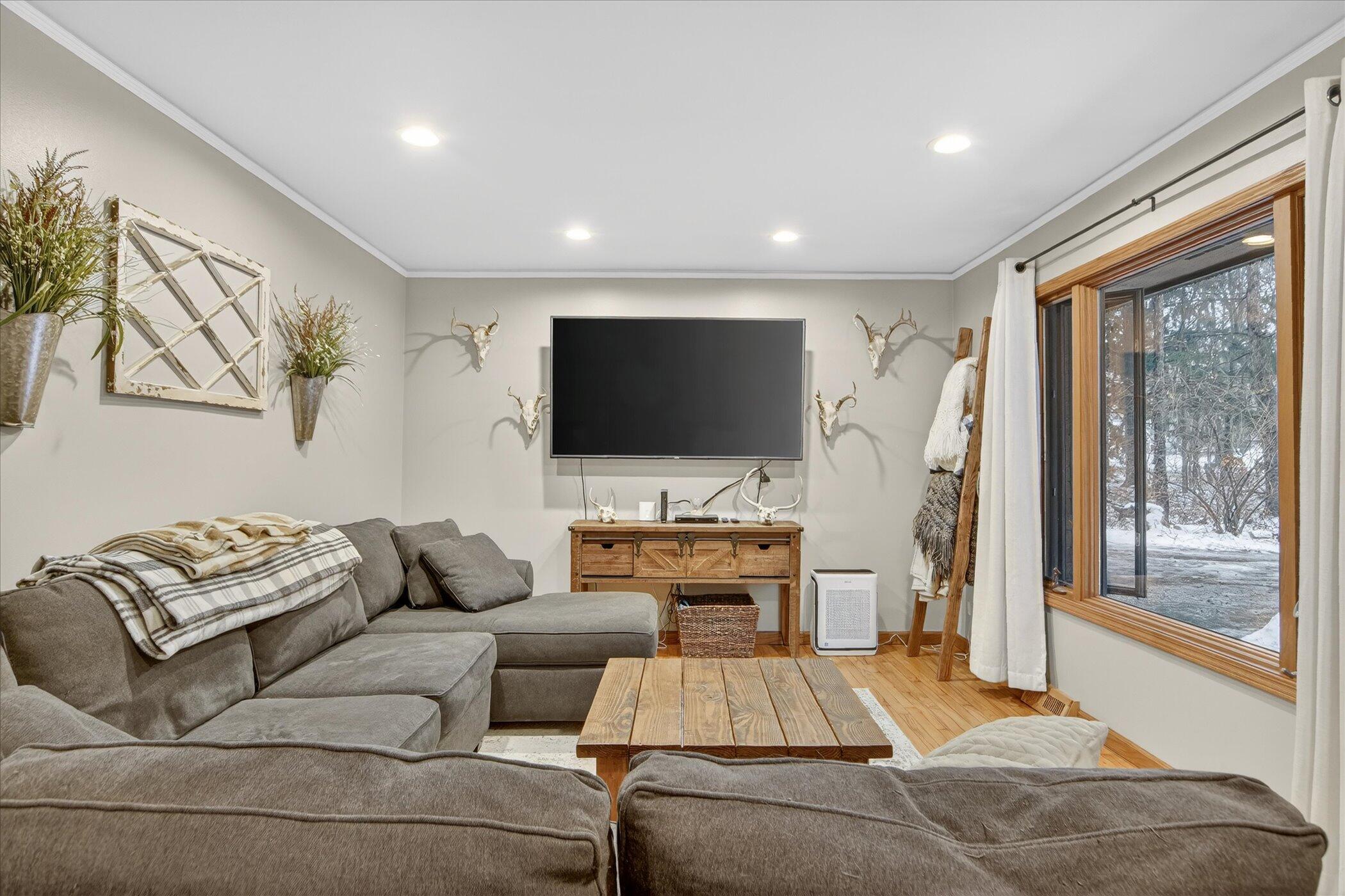 9765 Mcclements Road