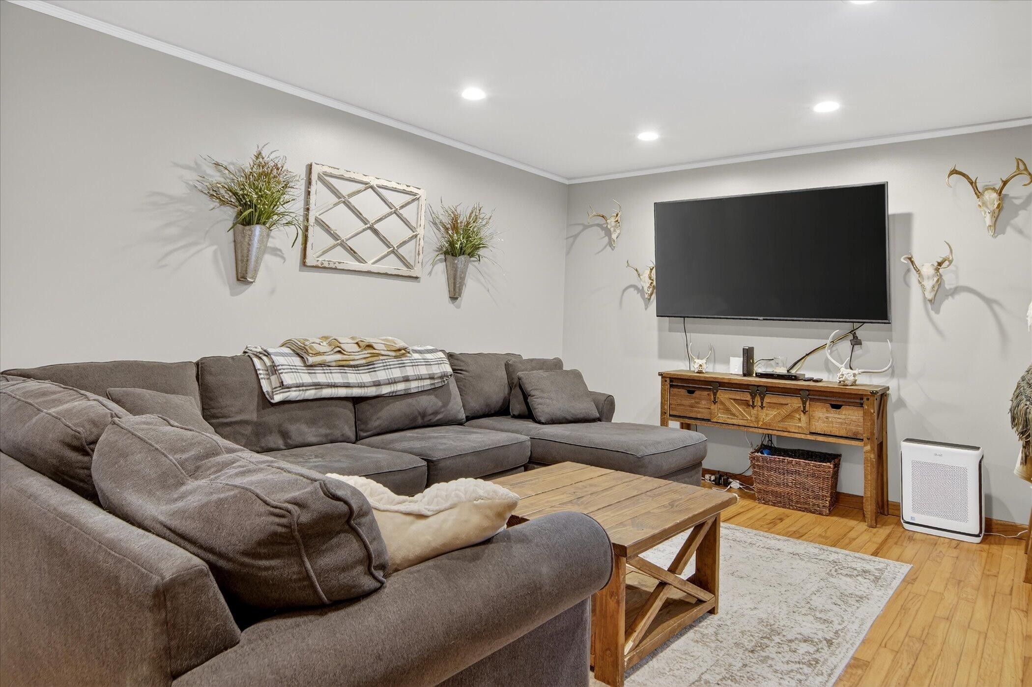 9765 Mcclements Road