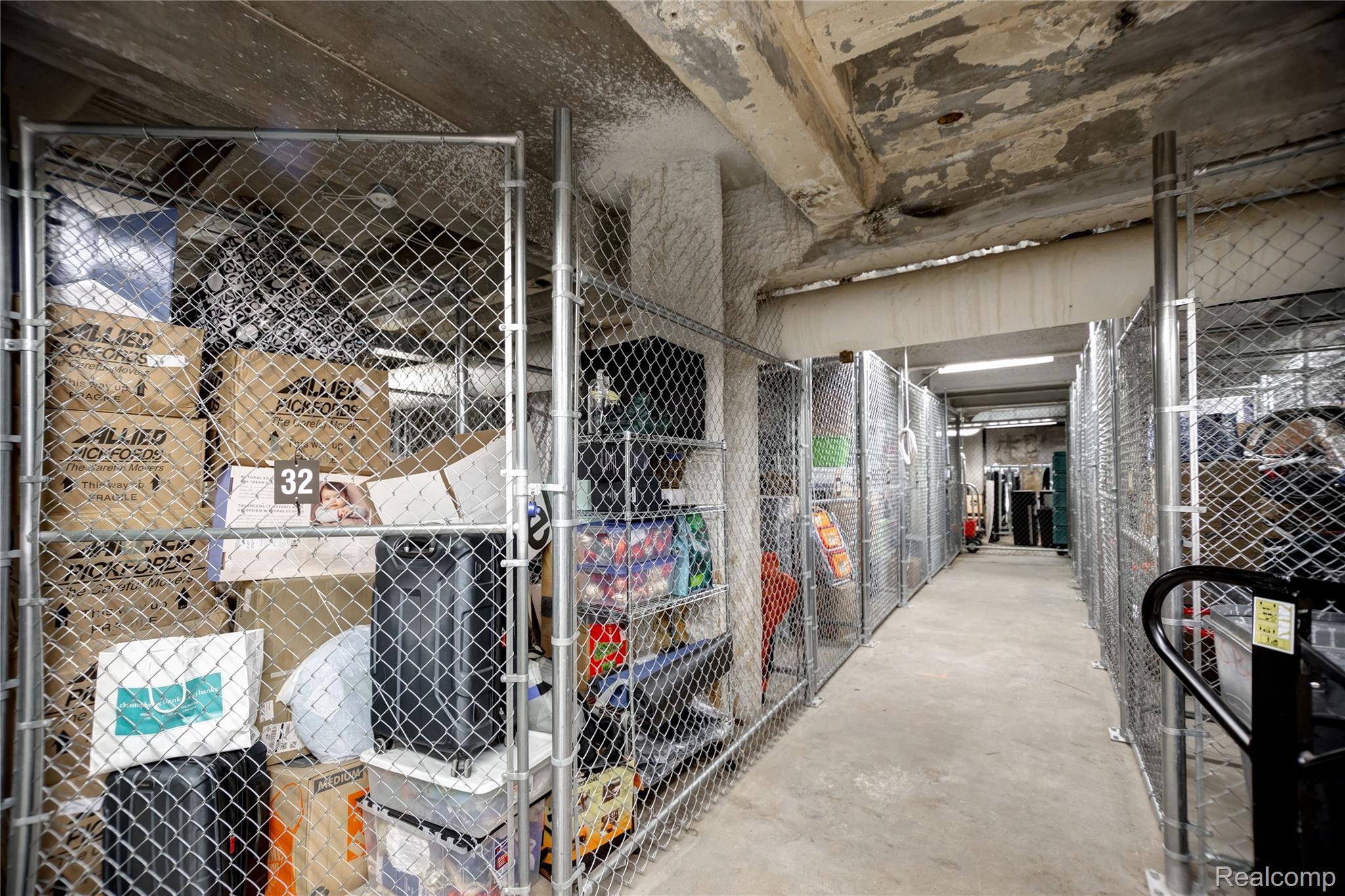 Detroit City, Michigan 48226, United States, 2 Bedrooms Bedrooms, ,2 BathroomsBathrooms,Residential,Active,148989