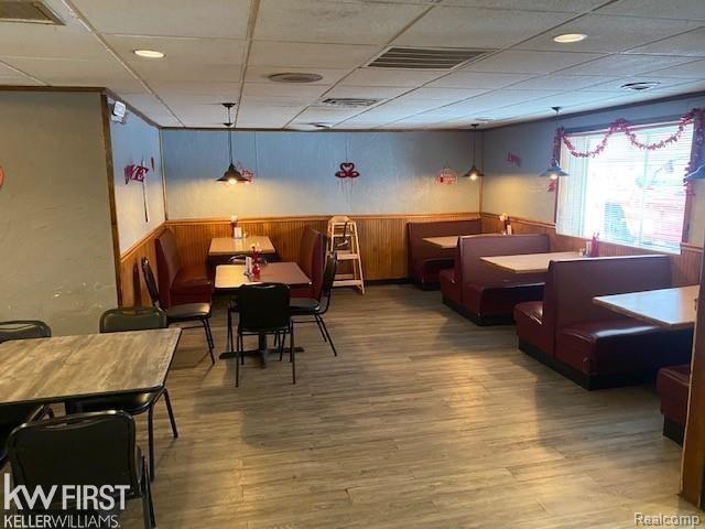 8372 N Saginaw Street