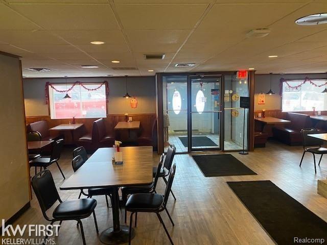 8372 N Saginaw Street