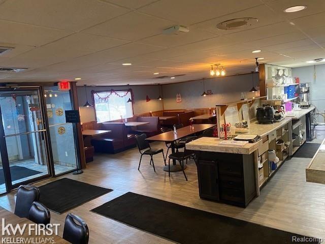 8372 N Saginaw Street