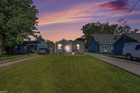 361 Walnut Drive East China Township MI 48054