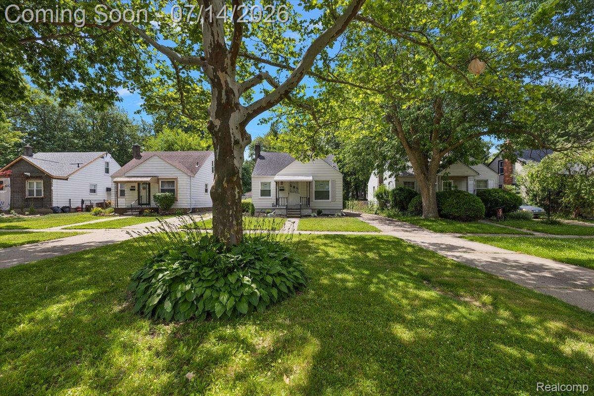 2155 E 8 Mile Road