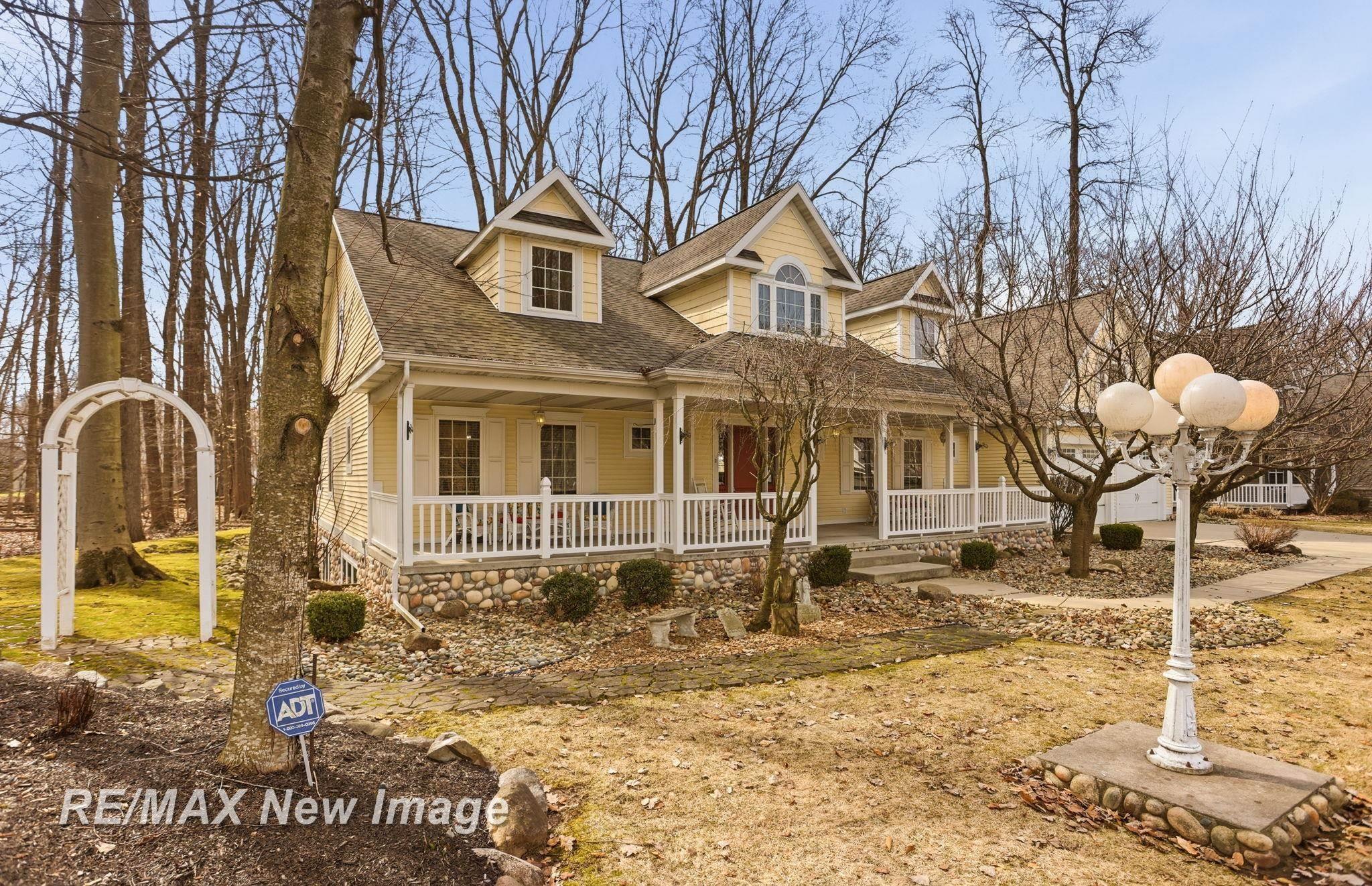 12471 Northern Woods Circle