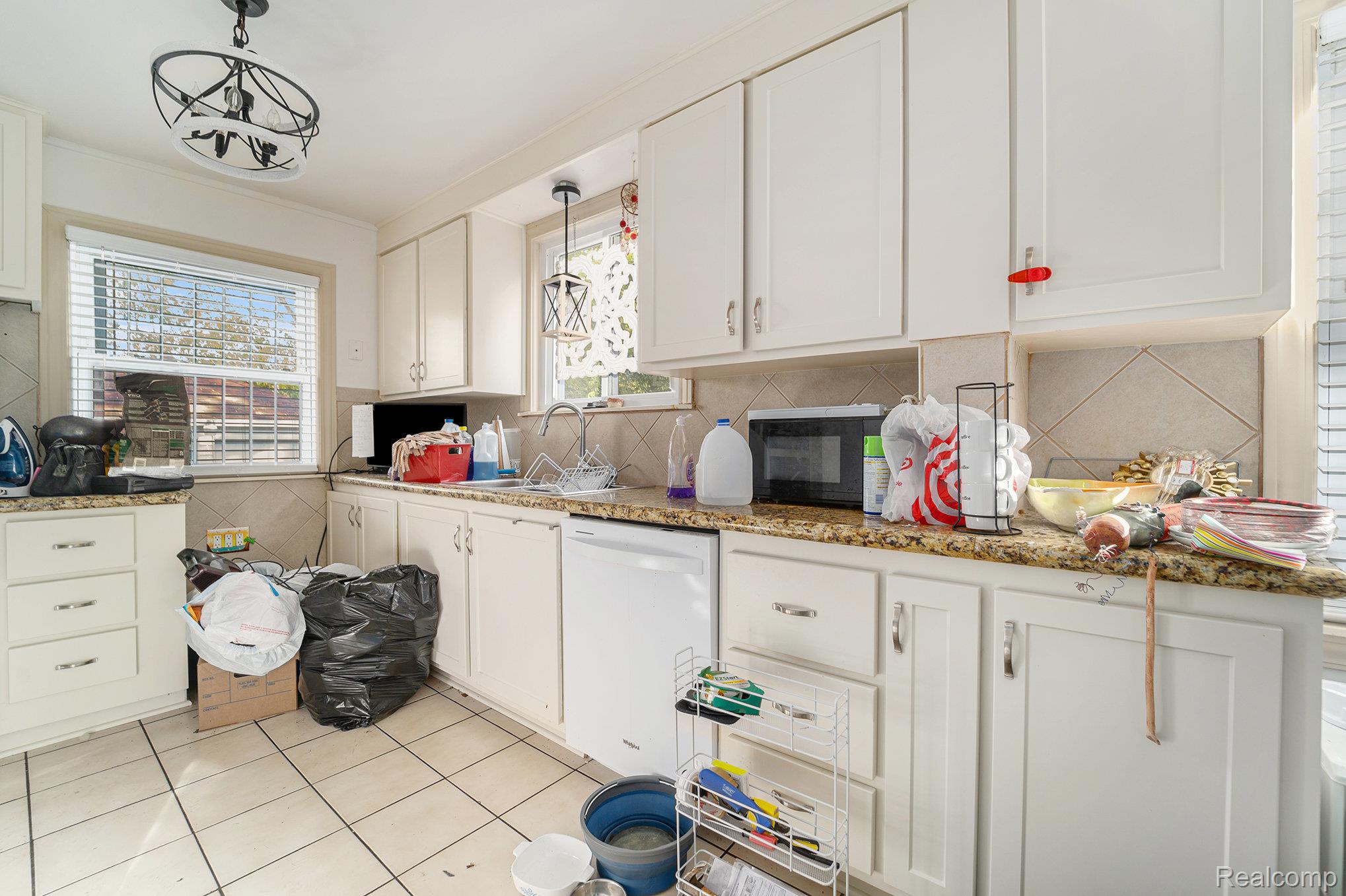 2548 Woodstock Drive