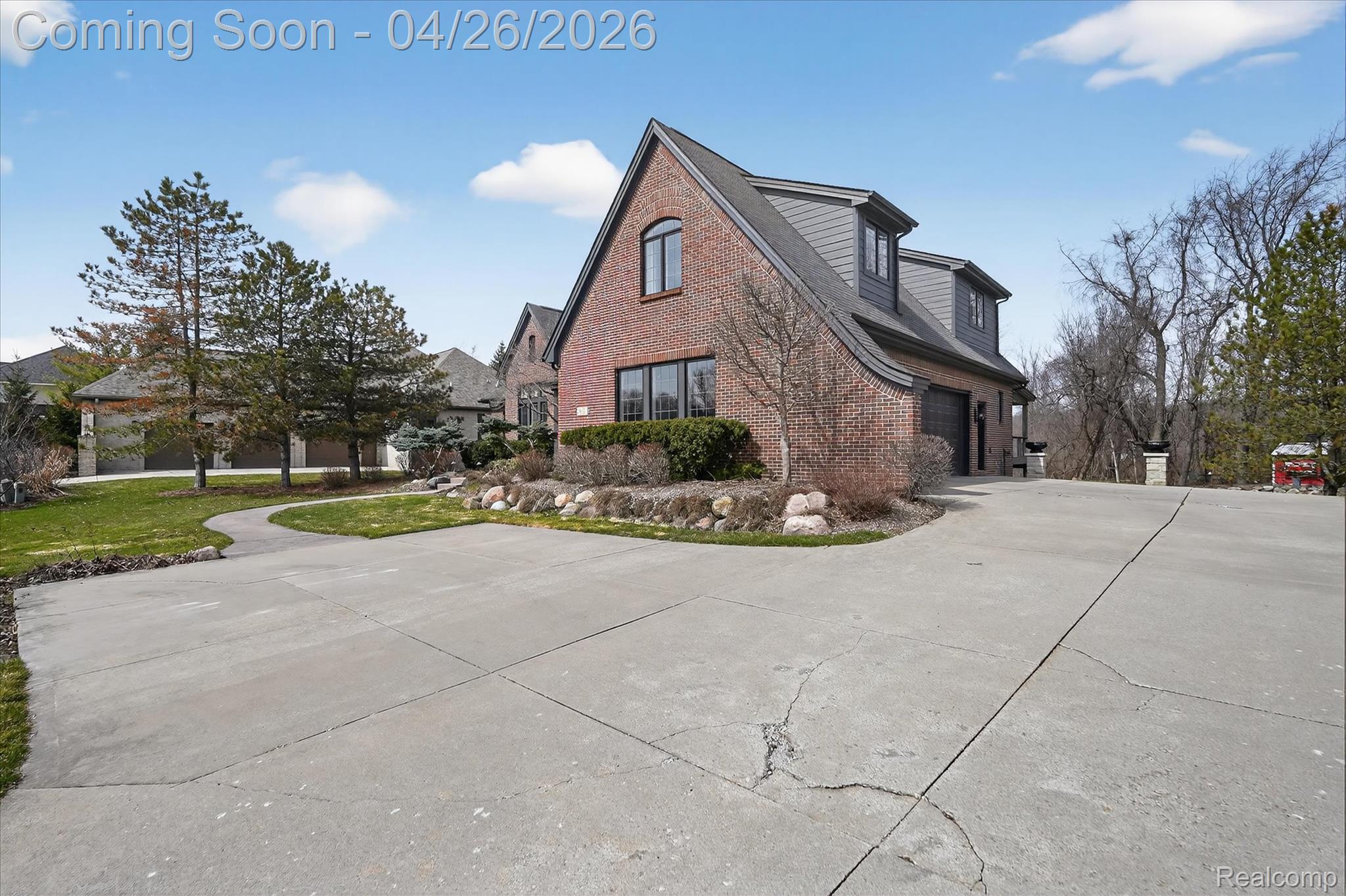 6932 Oakhurst Ridge Road