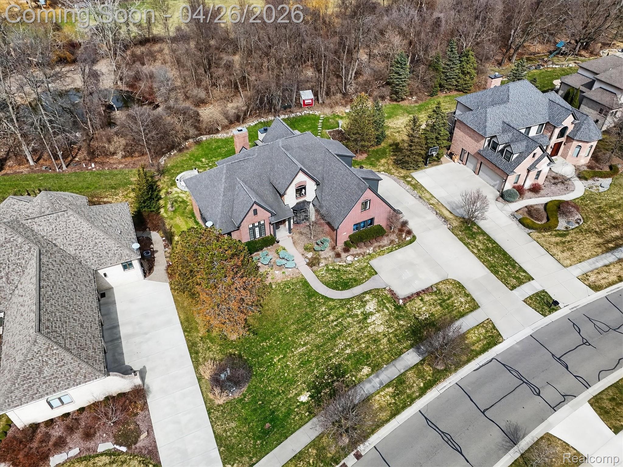 Clarkston, Michigan, 48348, United States, 5 Bedrooms Bedrooms, ,5 BathroomsBathrooms,Residential,Contingent,2041683