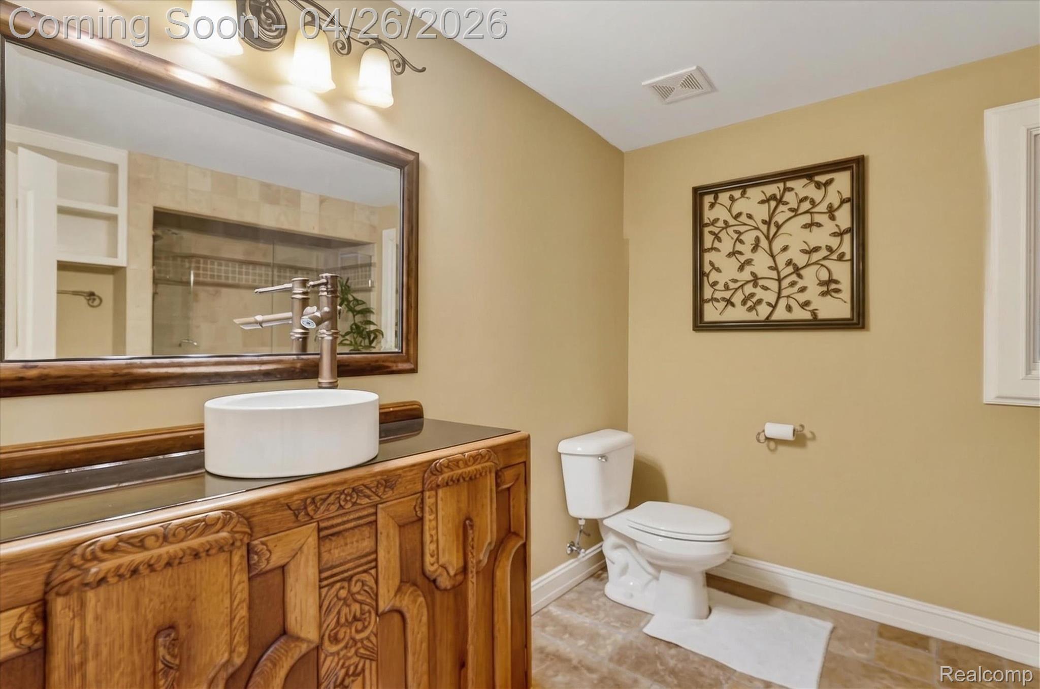 Clarkston, Michigan, 48348, United States, 5 Bedrooms Bedrooms, ,5 BathroomsBathrooms,Residential,Contingent,2041683