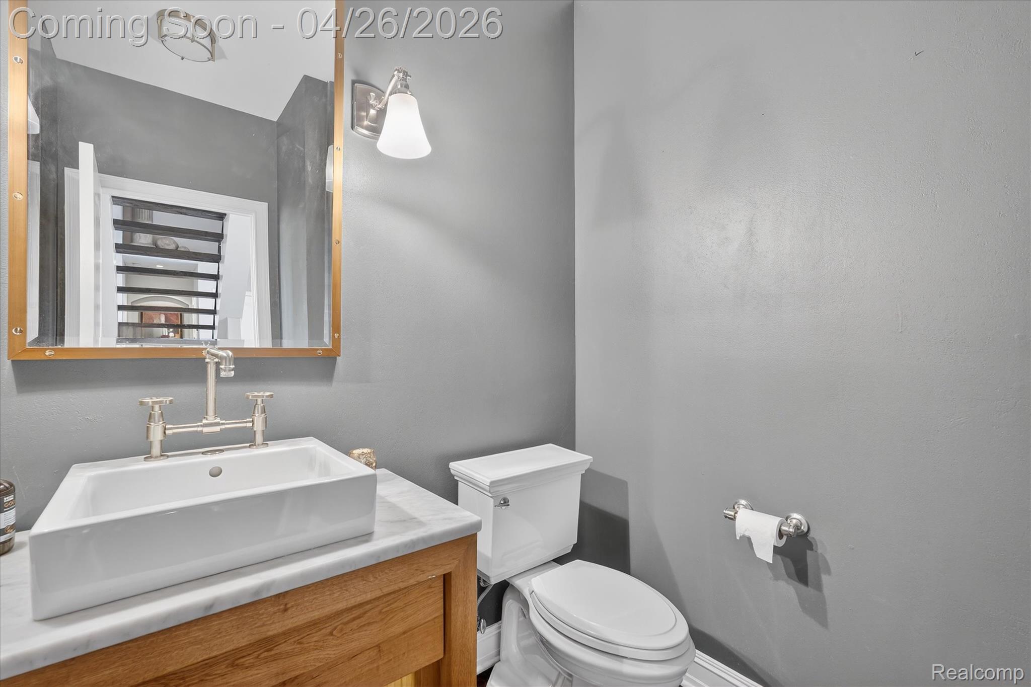 Clarkston, Michigan, 48348, United States, 5 Bedrooms Bedrooms, ,5 BathroomsBathrooms,Residential,Contingent,2041683