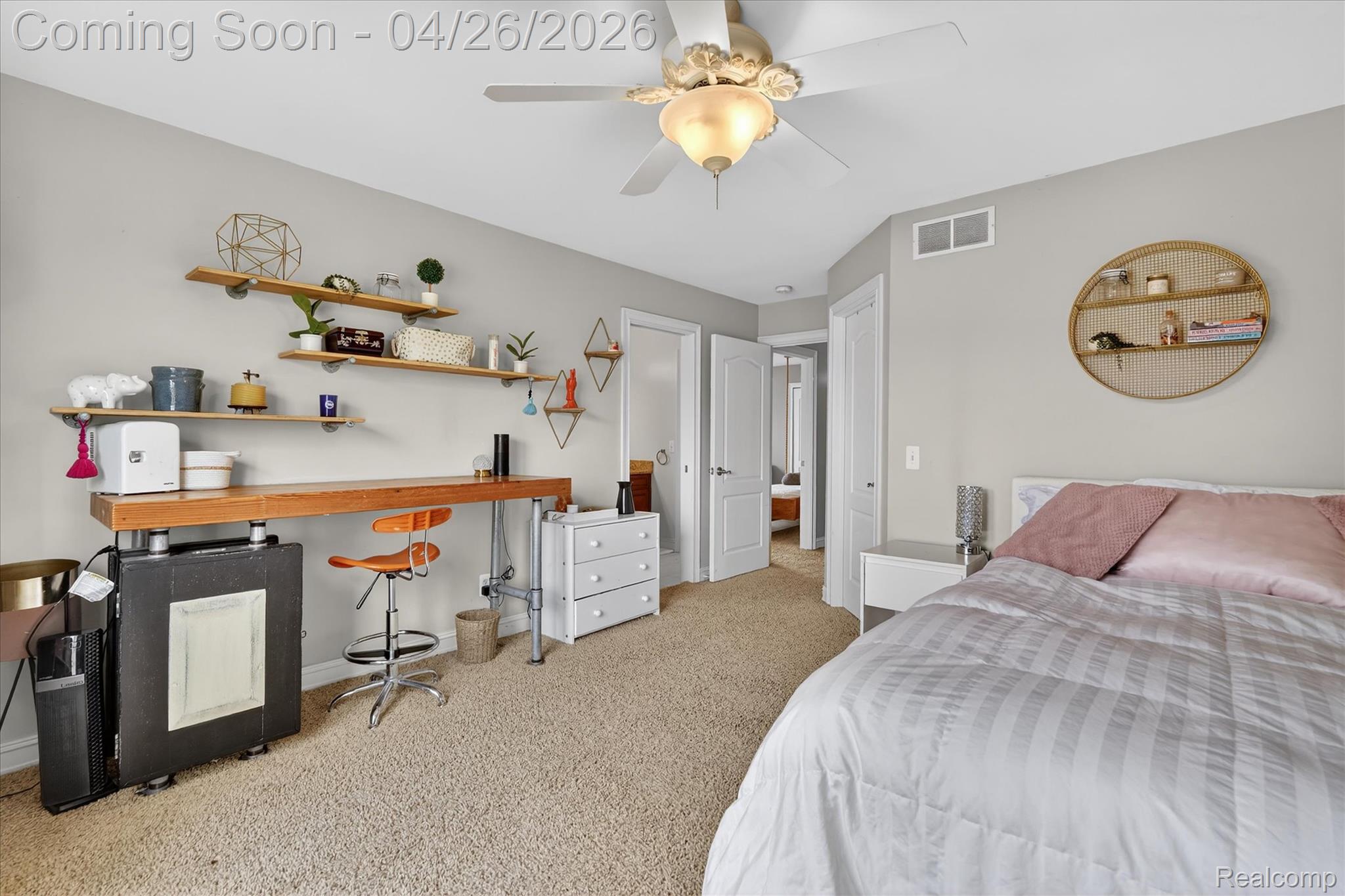 Clarkston, Michigan, 48348, United States, 5 Bedrooms Bedrooms, ,5 BathroomsBathrooms,Residential,Contingent,2041683