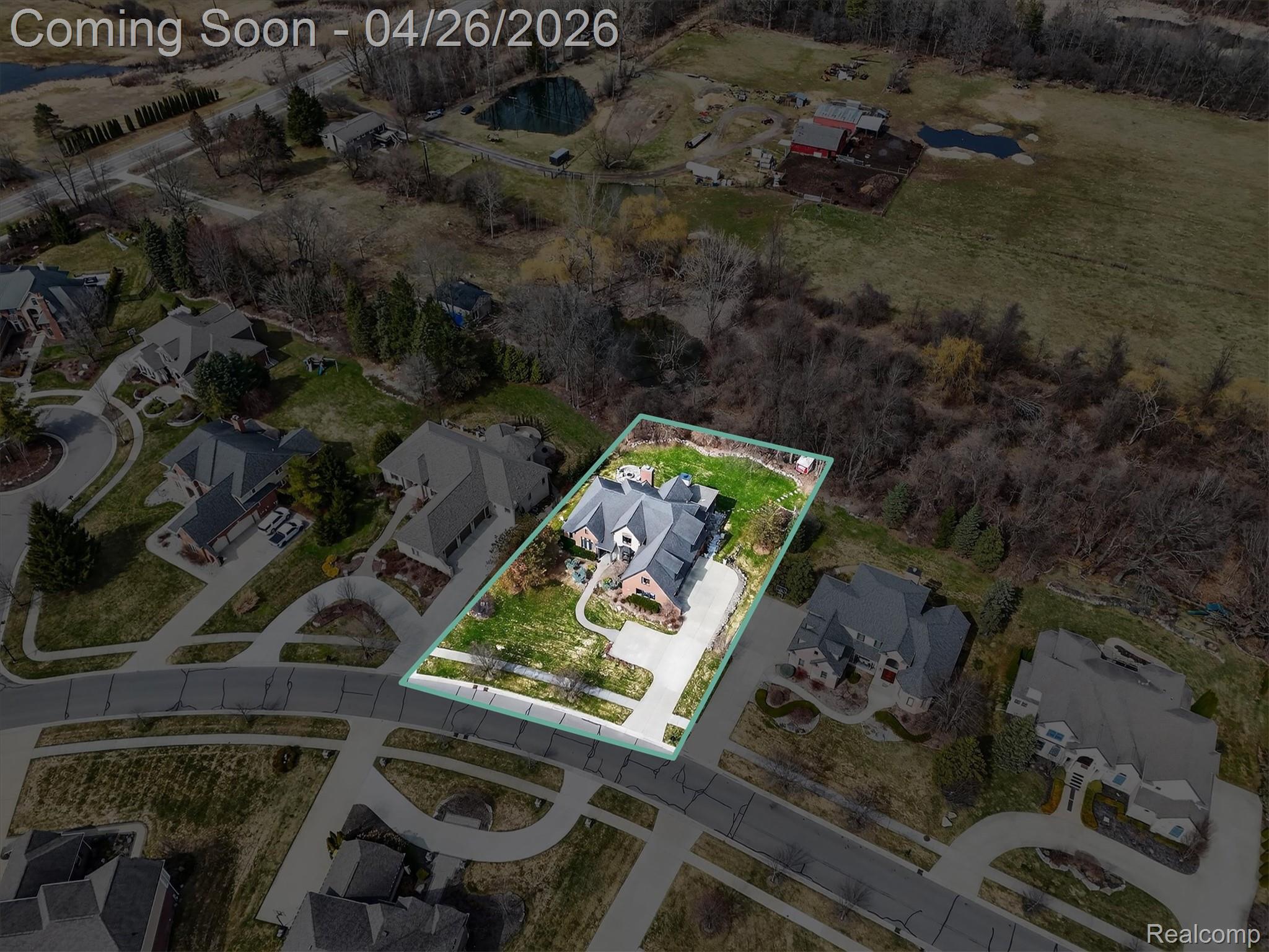 Clarkston, Michigan, 48348, United States, 5 Bedrooms Bedrooms, ,5 BathroomsBathrooms,Residential,Contingent,2041683