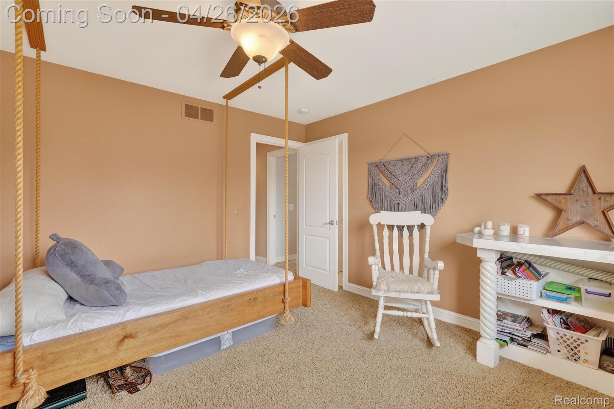 Clarkston, Michigan, 48348, United States, 5 Bedrooms Bedrooms, ,5 BathroomsBathrooms,Residential,Contingent,2041683