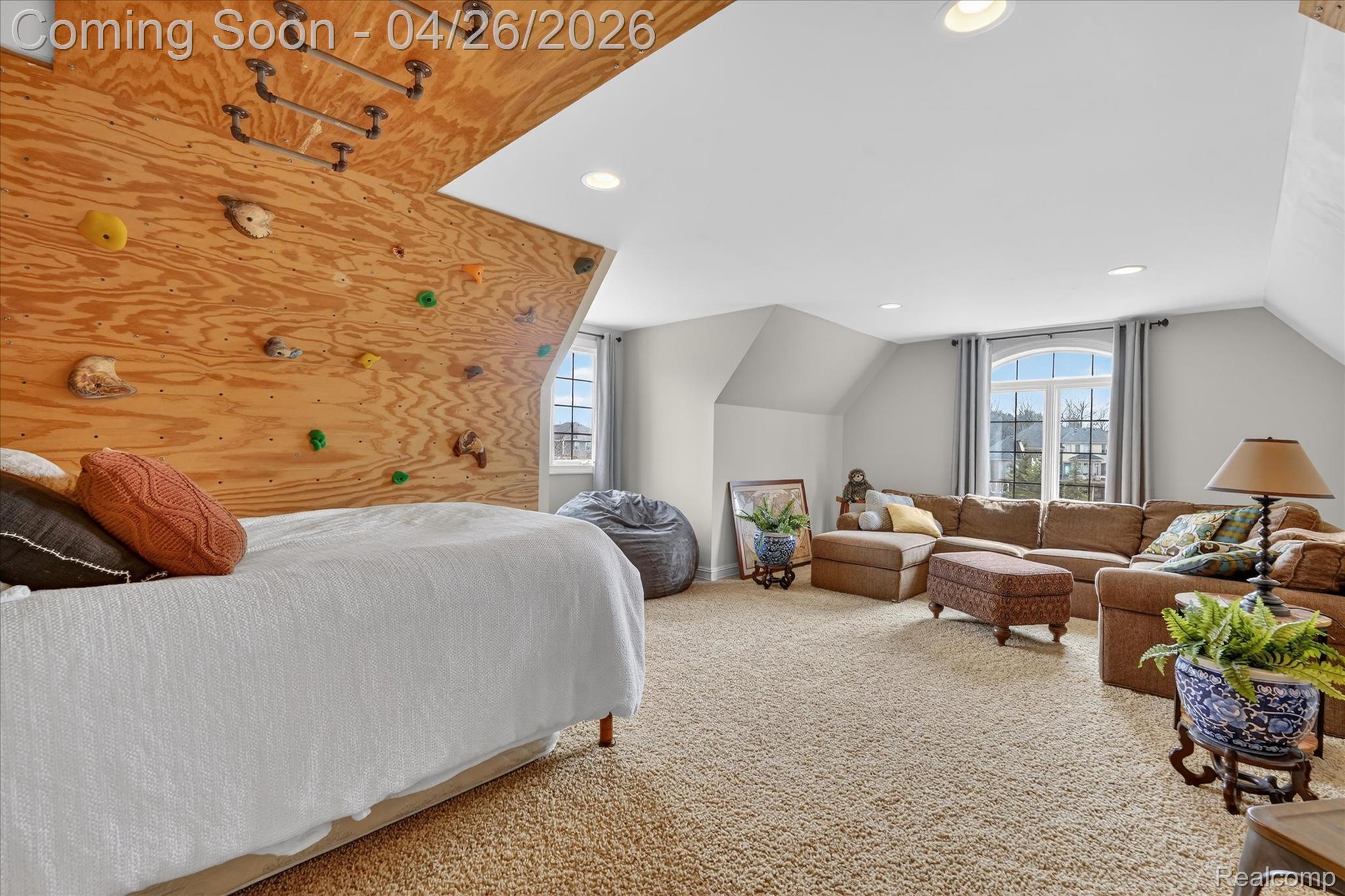 Clarkston, Michigan, 48348, United States, 5 Bedrooms Bedrooms, ,5 BathroomsBathrooms,Residential,Contingent,2041683