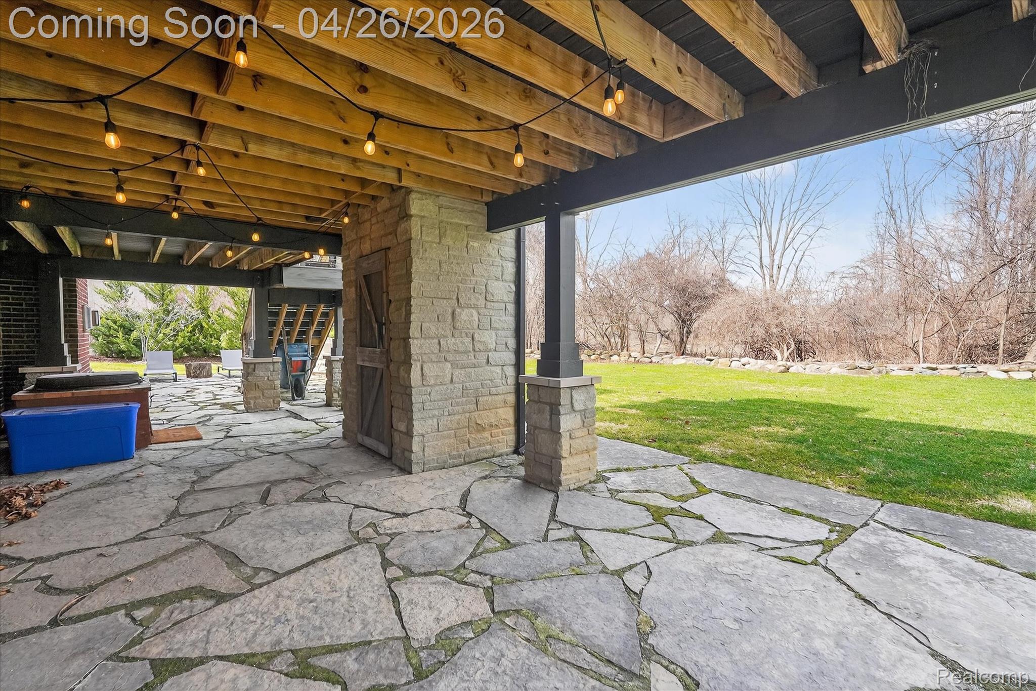 Clarkston, Michigan, 48348, United States, 5 Bedrooms Bedrooms, ,5 BathroomsBathrooms,Residential,Contingent,2041683