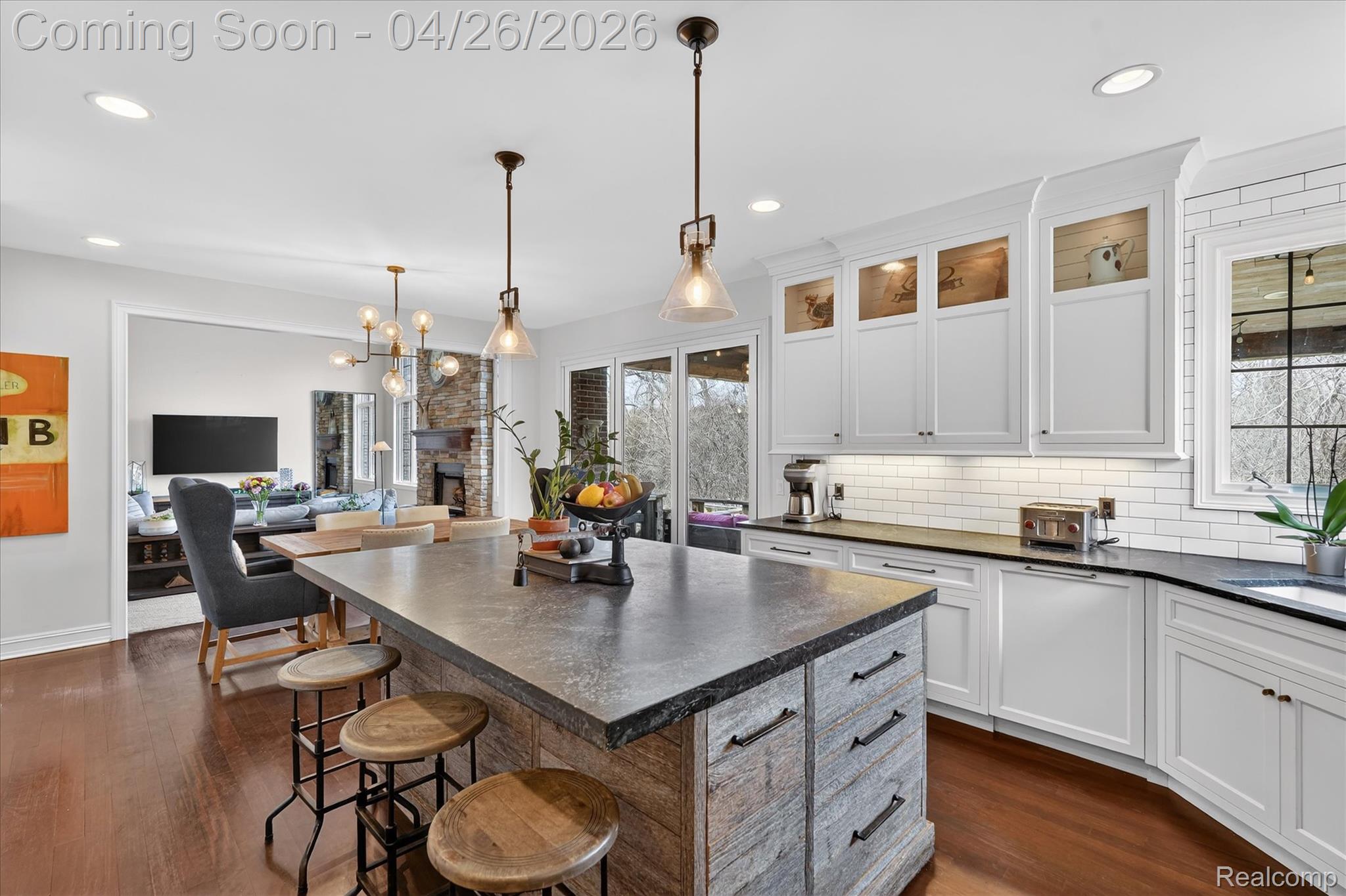 Clarkston, Michigan, 48348, United States, 5 Bedrooms Bedrooms, ,5 BathroomsBathrooms,Residential,Contingent,2041683