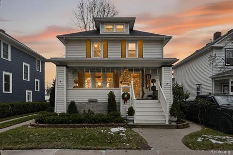 447 Maple Street Wyandotte City MI 48192