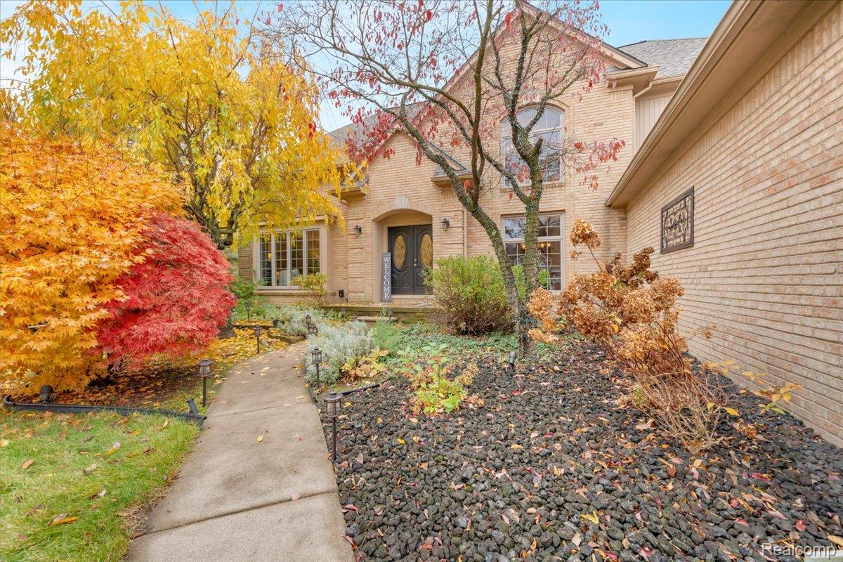 2244 Regency Hills Drive