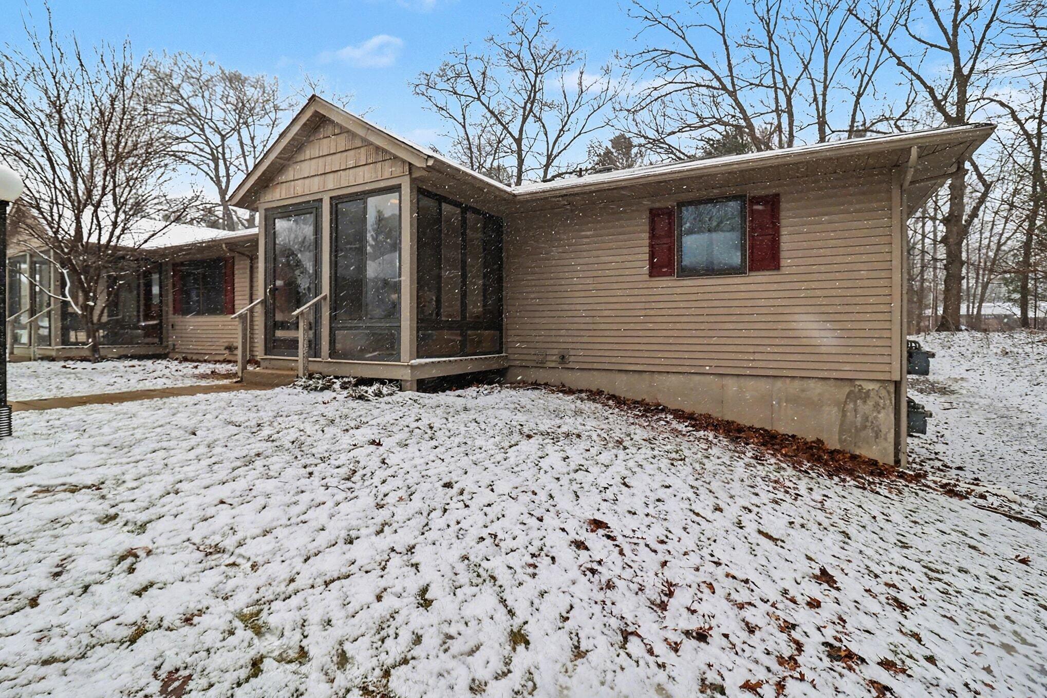 5766 W Brookwood Place