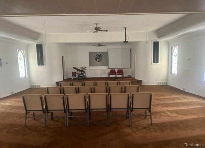 1386 E Hemphill Road