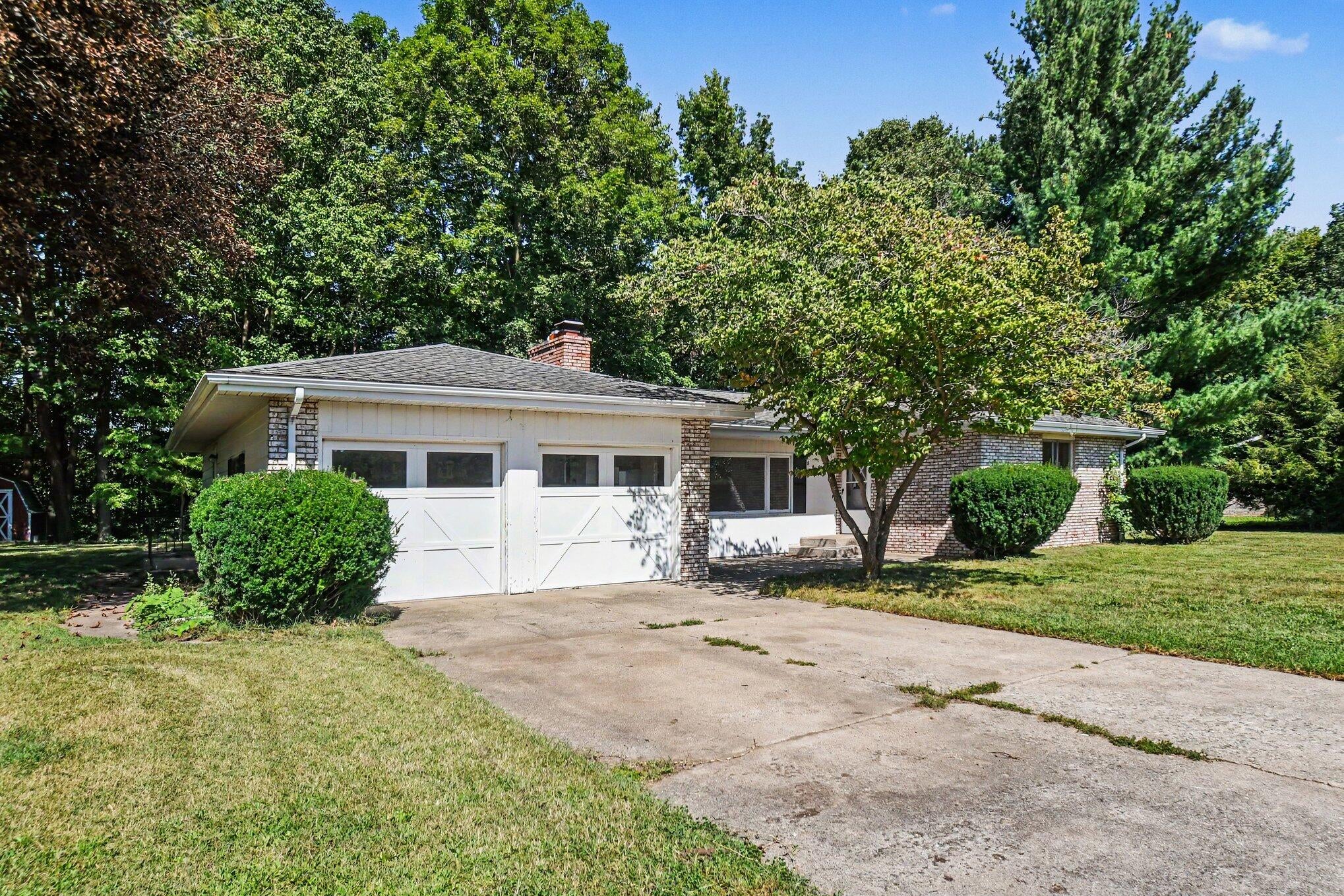 8486 S Hillcrest Drive