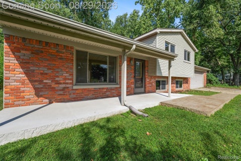 Tiny photo for 2877 Burgess Hill Drive, Waterford Charter Township, MI 48329 (MLS # 20261068846)