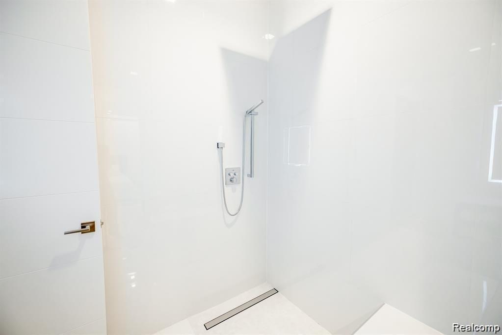 400 S Old Woodward Avenue 307